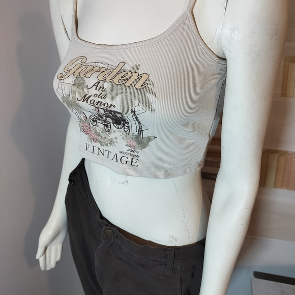 Vintage Graphic Crop Top - Cream - Picture 4 of 6